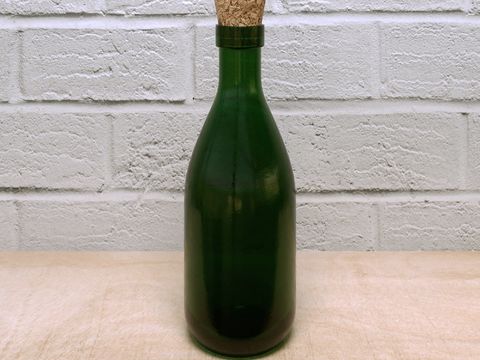 Modern Bottle Free