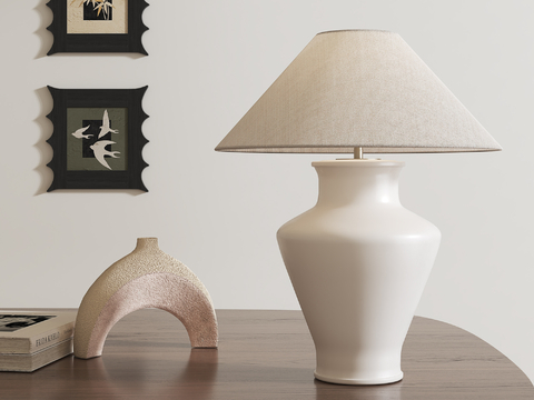 Middle Style Table Lamp