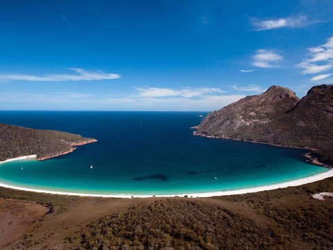 blue sea and blue sky