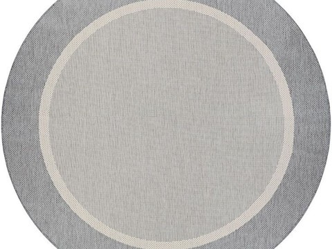 Round carpet