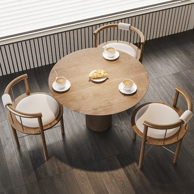 Minotti modern round leisure table and chairs