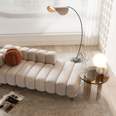 Modern chaise longue