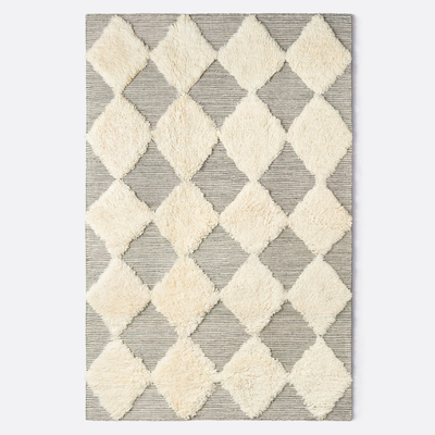 Geometric beige carpet