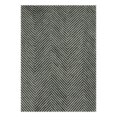 Black geometric carpet