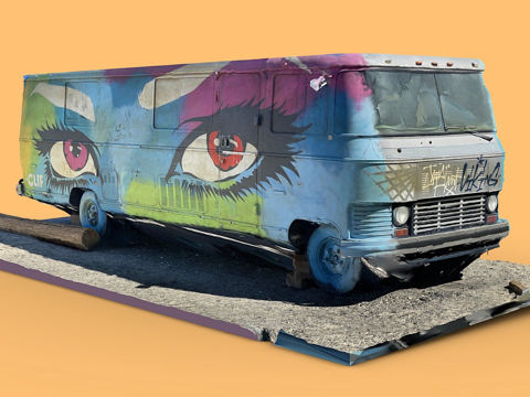 Street Art Bus