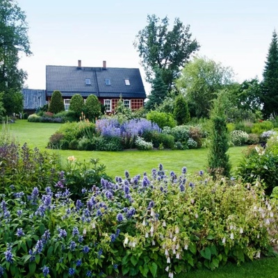 Daytime outdoor courtyard